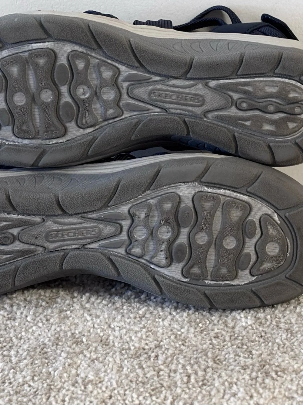 Skechers Reggae Navy Strappy Sandals Size 9.5 EUC
